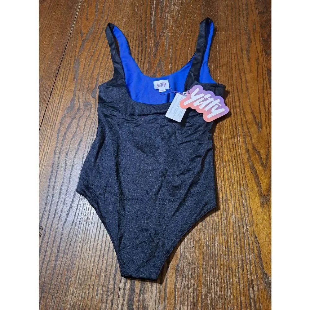 New Large Fabletics Yitty Black Headliner Shaping Open Bust Thong Bodysuit NWT
